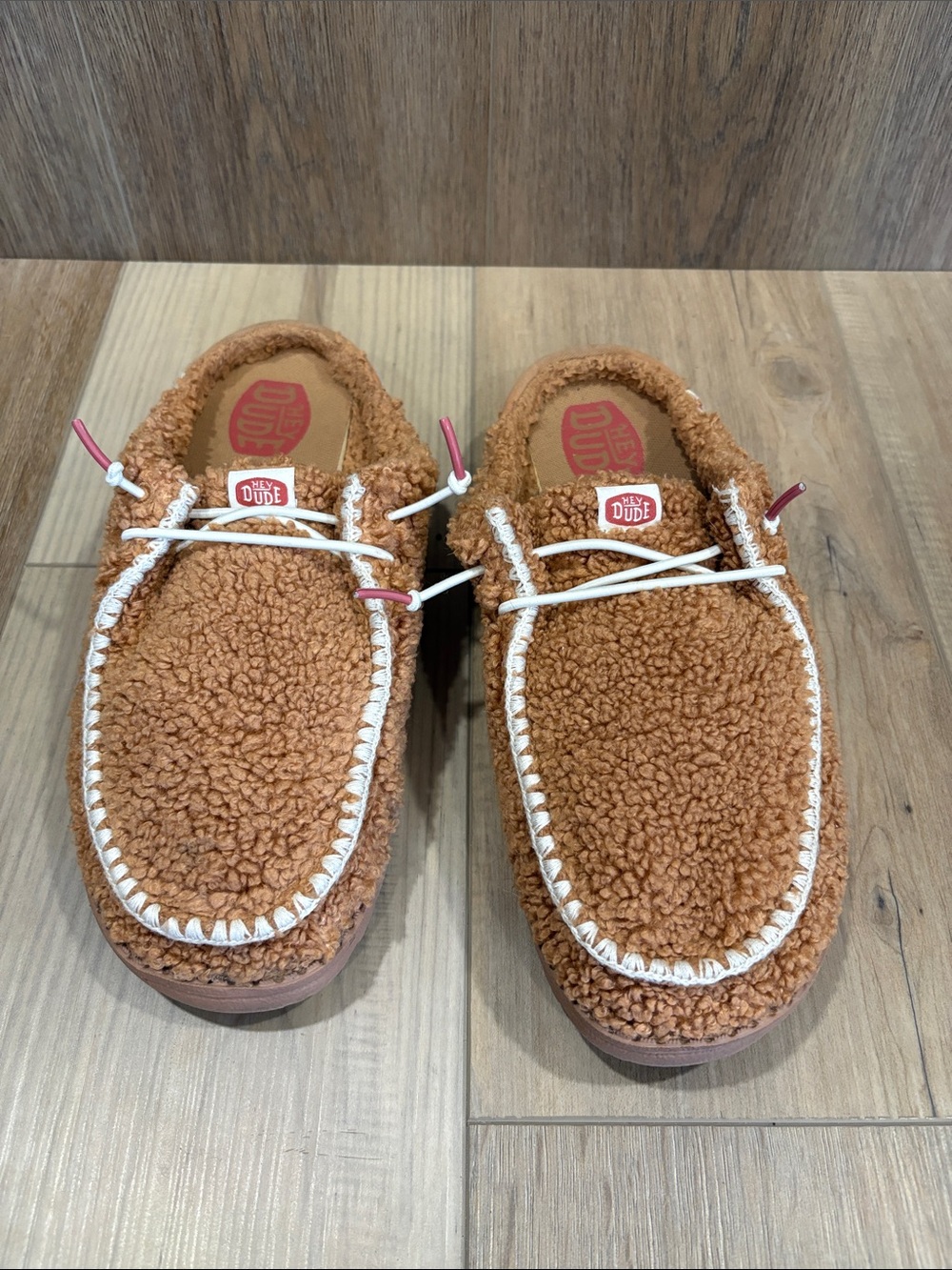 Hey Dude Wendy Unisex Sherpa Holiday Gingerbread Slides Slippers in Camel 11 in